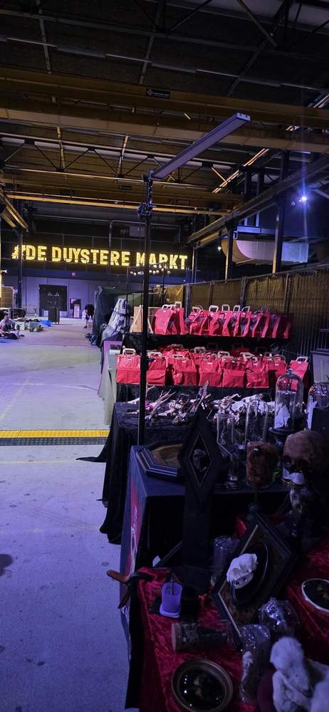 De Duystere Markt venue with its neon sign